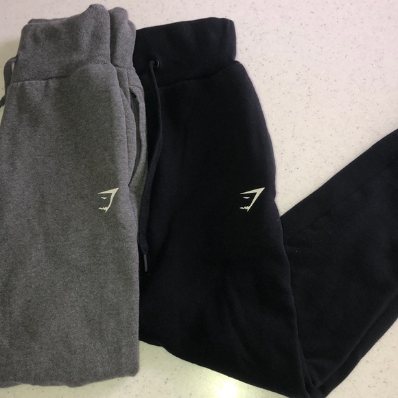 Bundle Set of 4 Gymshark Pants (Women’s): 2 Sweatpants & 2 Leggings - Picture 4 of 9